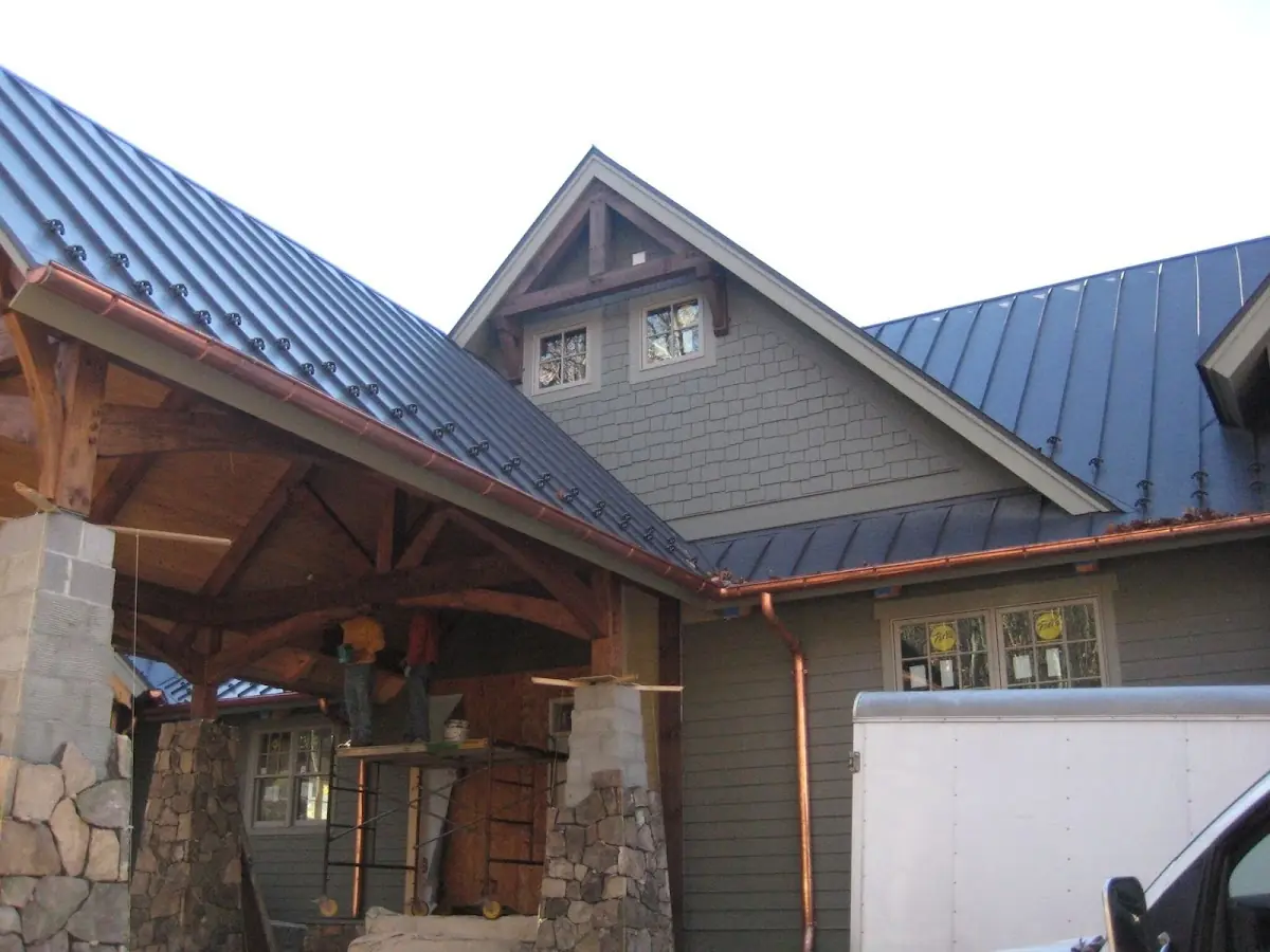 Craftsman Roofing team delivering quality roofing work in Husband